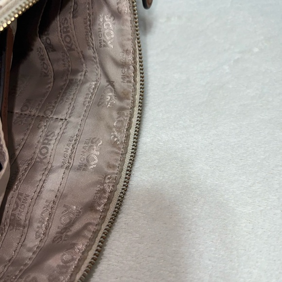 Michael Kors Wristlet - Picture 12 of 12